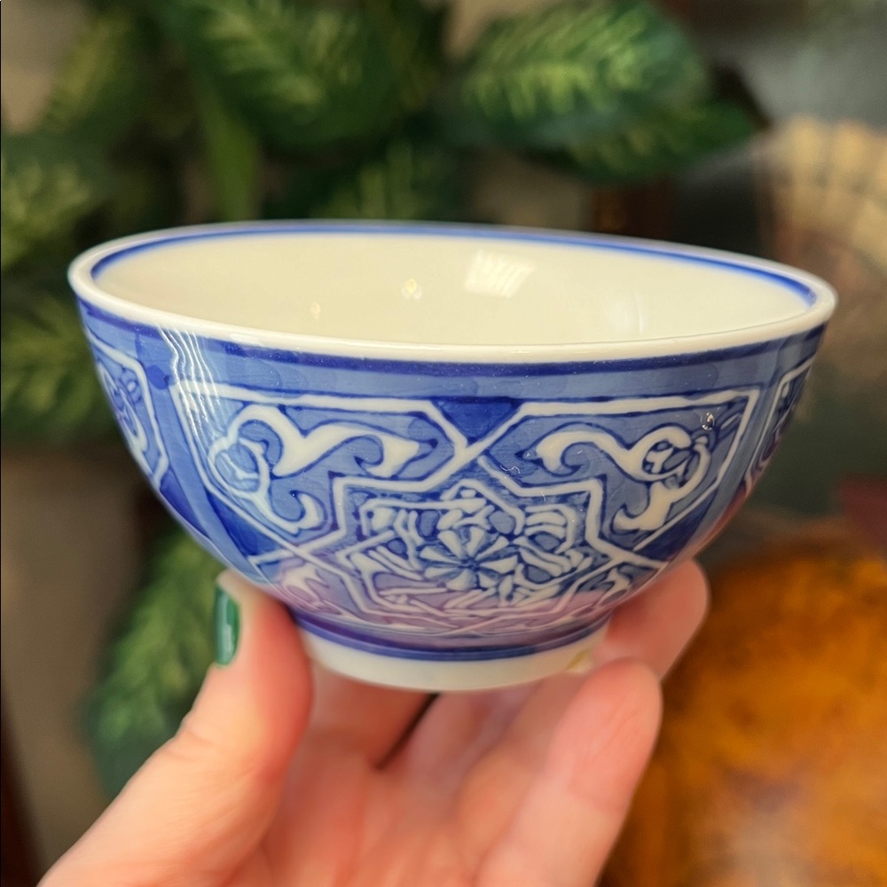 Vintage Chinese Centrum Blue and White Decorative Porcelain Bowl Trinket Dish